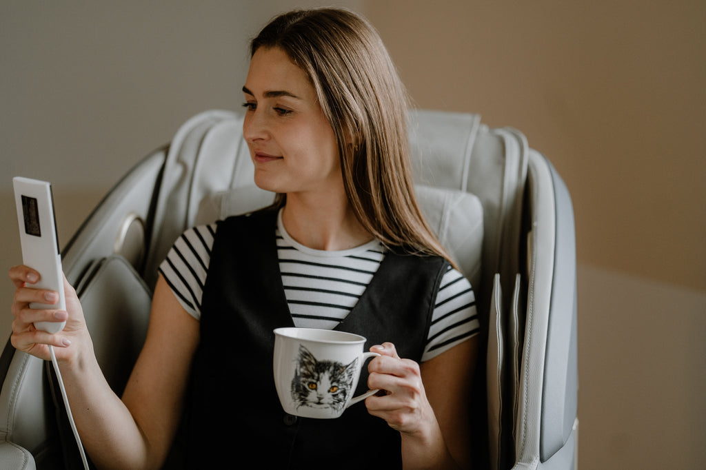 Czy fotel masujący może zastąpić masażystę?