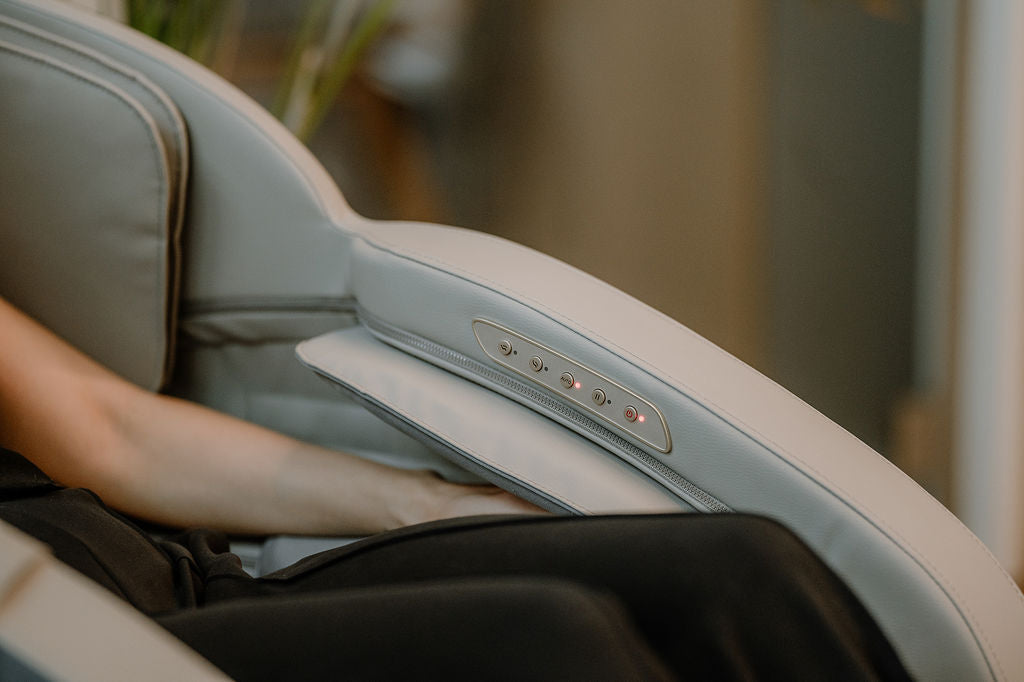 Fotel masujący – gdzie kupić i na co zwrócić uwagę przy wyborze?